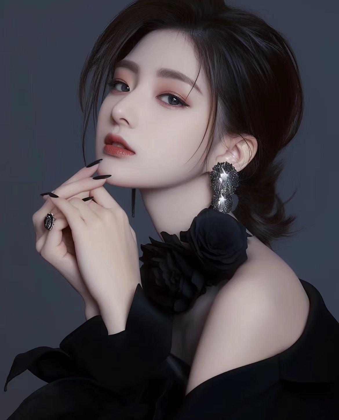 女配有上亿房产TXT百度